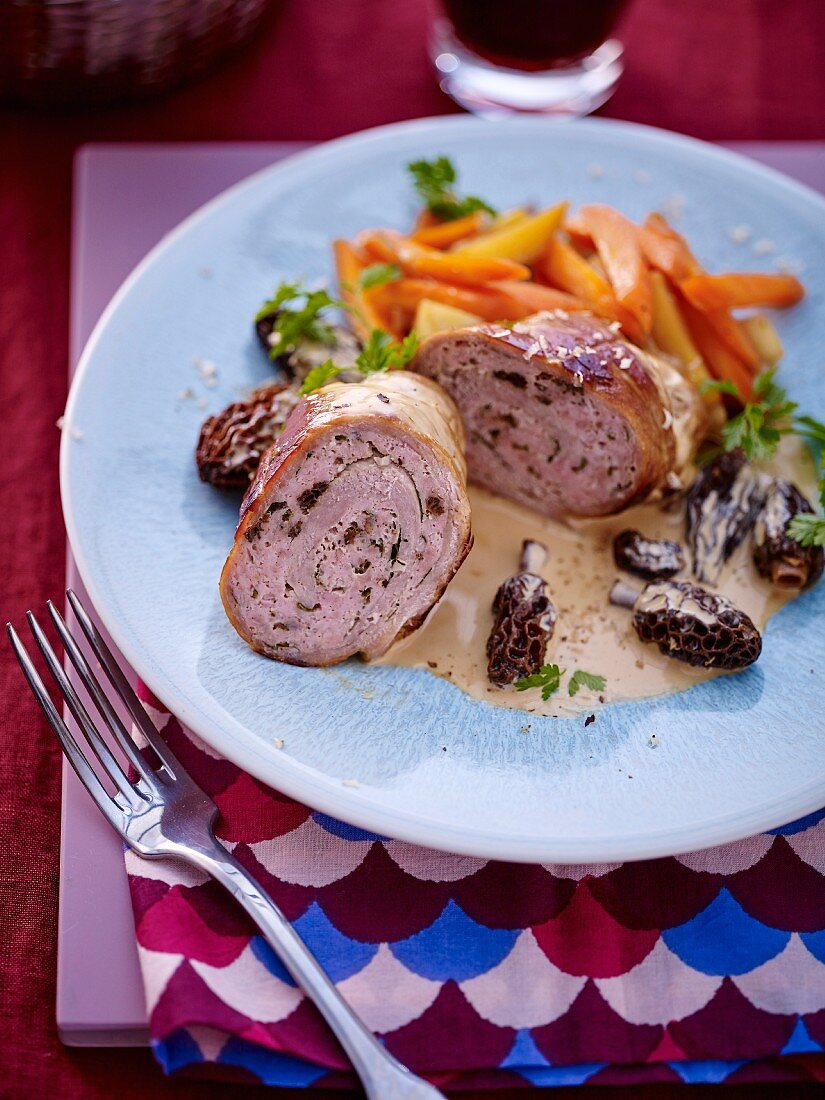 Veal roulades with morel and tonka bean sauce