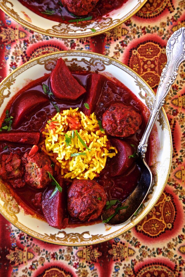 Lamb meatballs with beetroot and rice (Iraq)