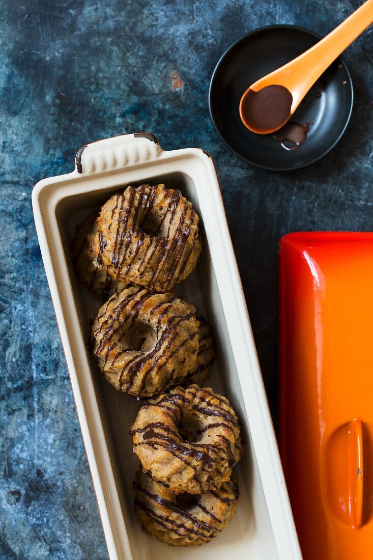 Mini carrot Bundt cakes (low-carb)