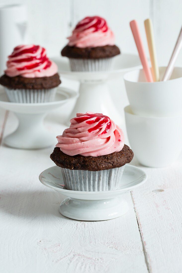 Chocolate and coffee muffins with strawberry frosting (low carb)