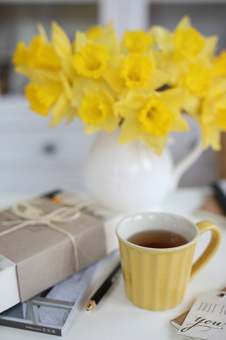 Tee und Blumen