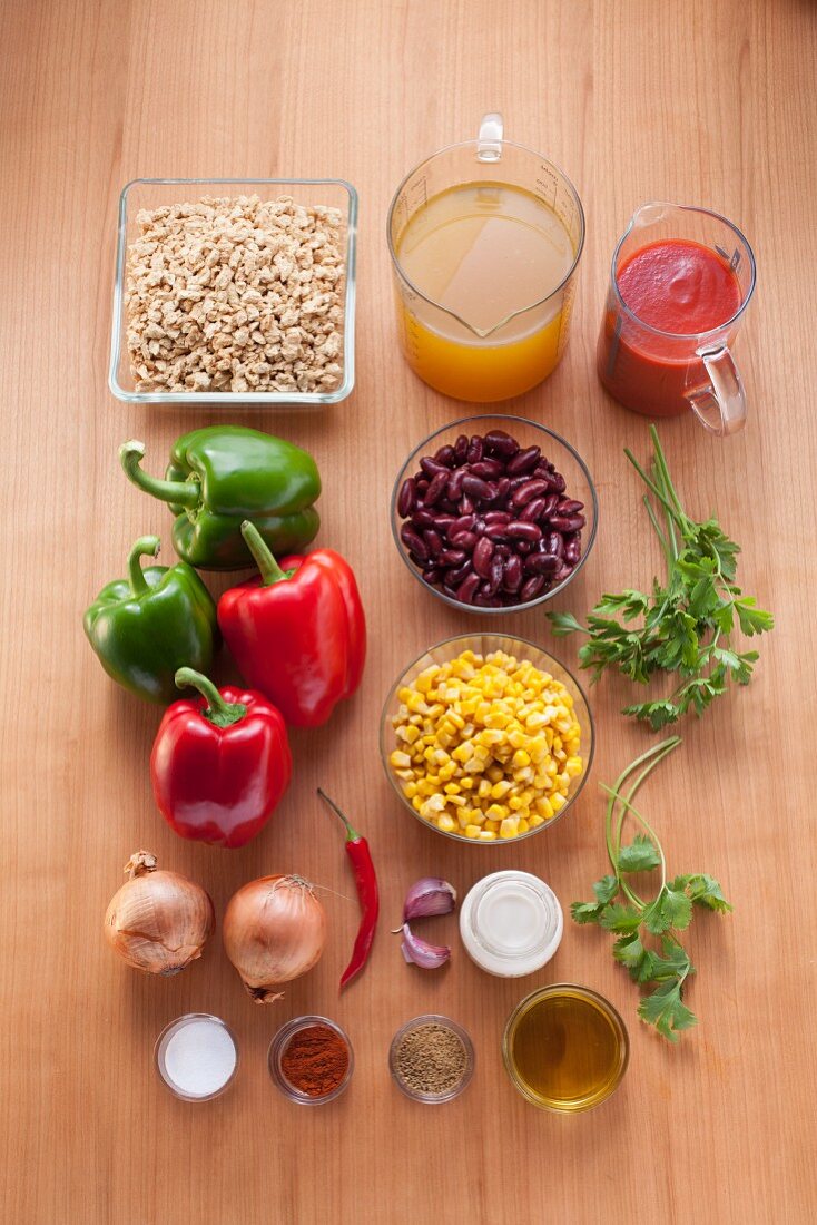 Ingredients for chili sin carne with soya strips