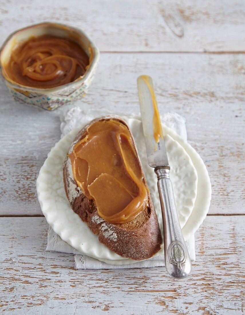 Salted caramel spread with fleur de sel