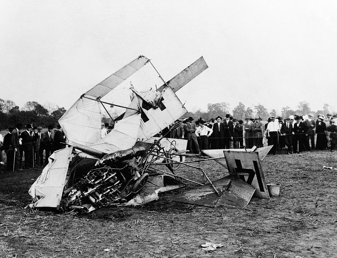 Eugene B. Ely, US aviator's plane crash, 1911