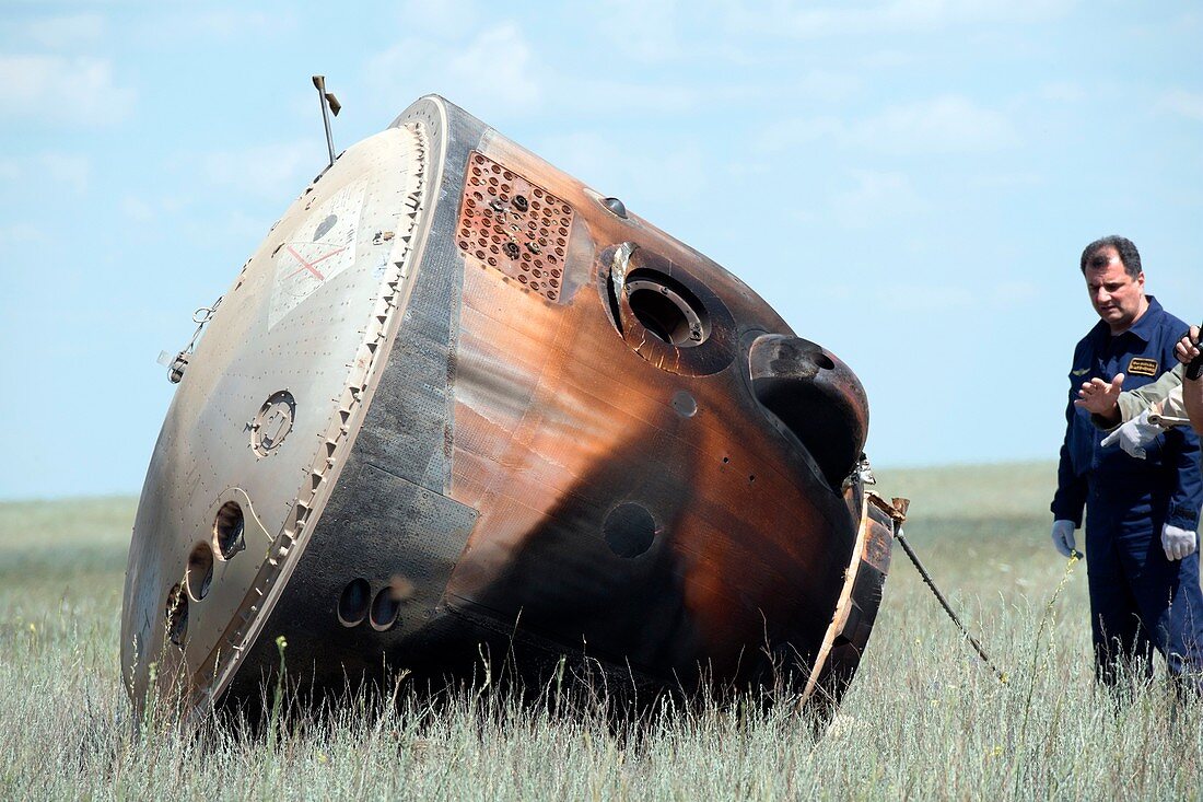 Recovery of Soyuz TMA-19M spacecraft, June 2016