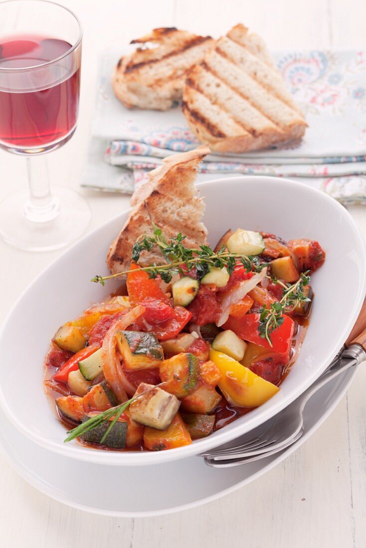 Ratatouille mit Röstbrot