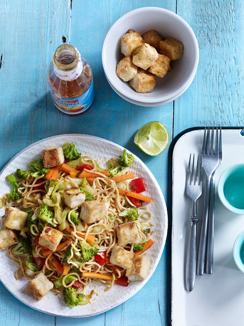 Asian noodle and vegetable stir-fry with tofu