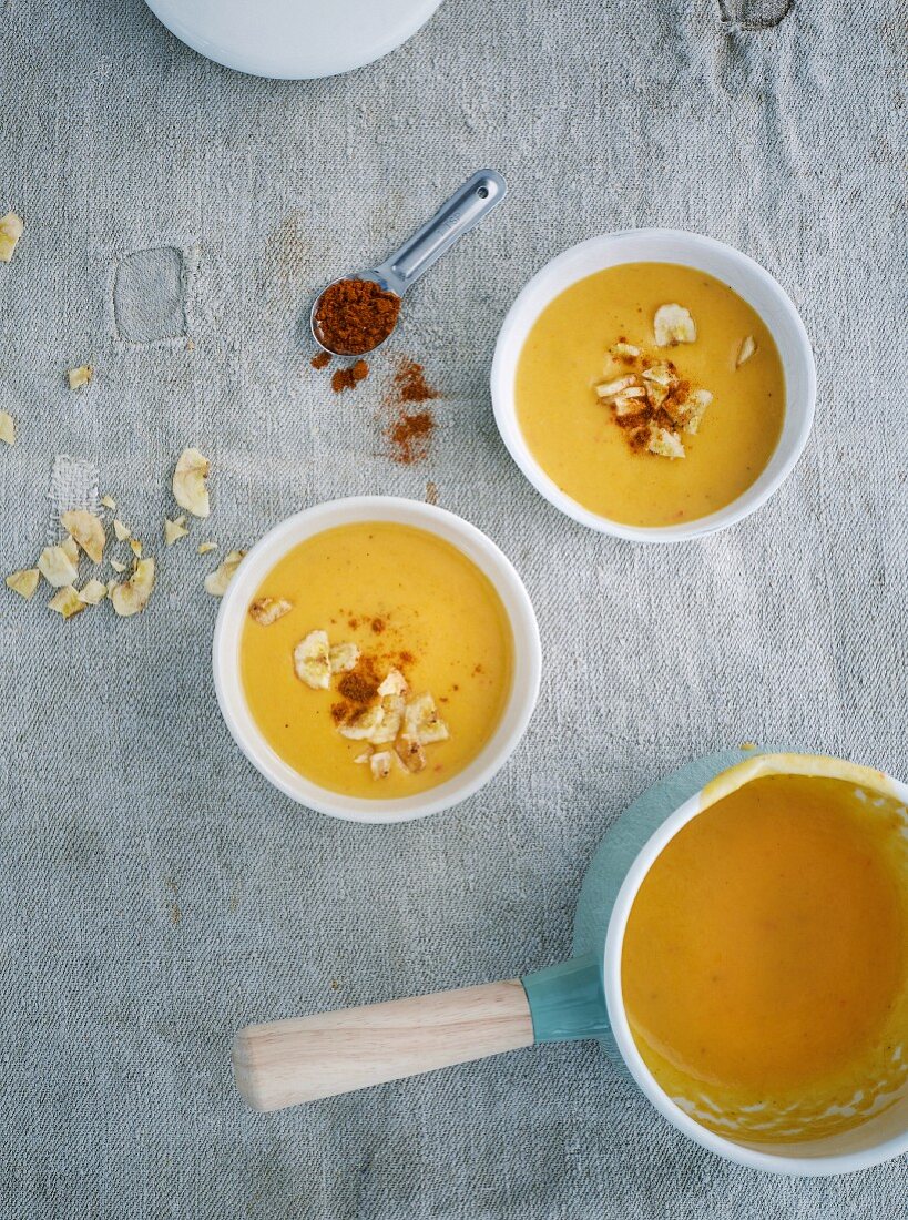 Spicy banana and sweet potato soup with coconut
