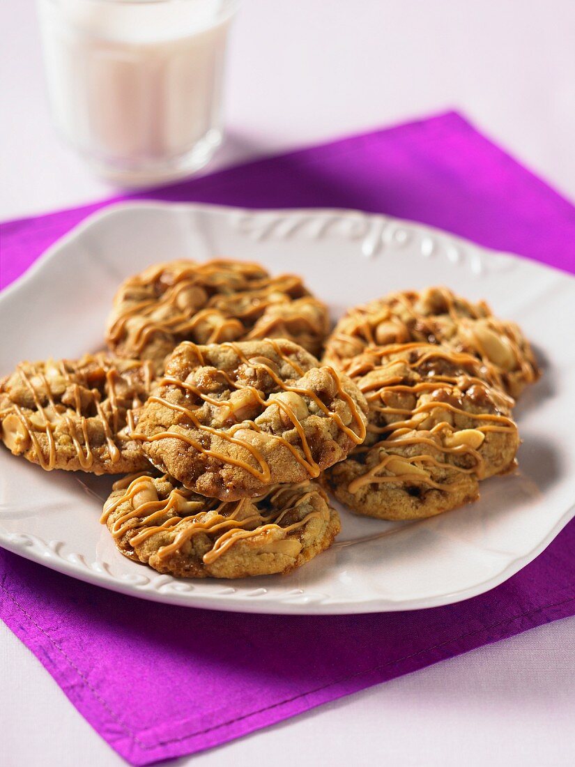 Cookies mit Erdnusskrokant