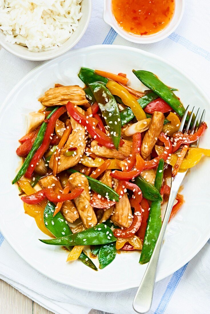 A vegetable dish with turkey and sesame (Asia)