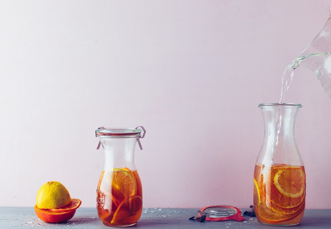 Beauty-Water mit Clementine, Zitrone und Apfel-Balsamessig