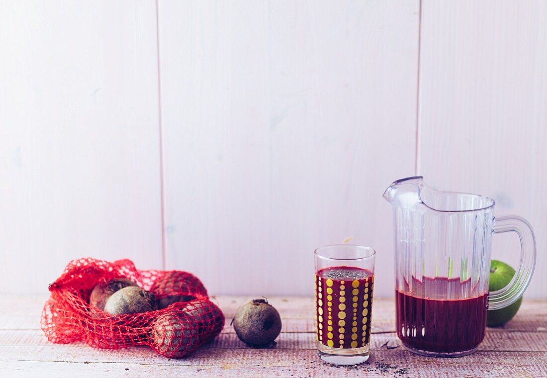 Beetroot super juice with apples and carrots