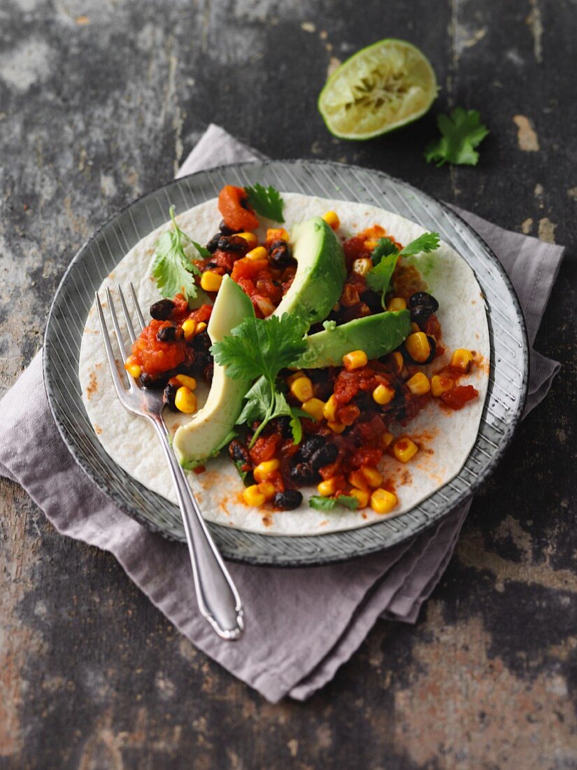 Tortillas with bean and sweetcorn curry