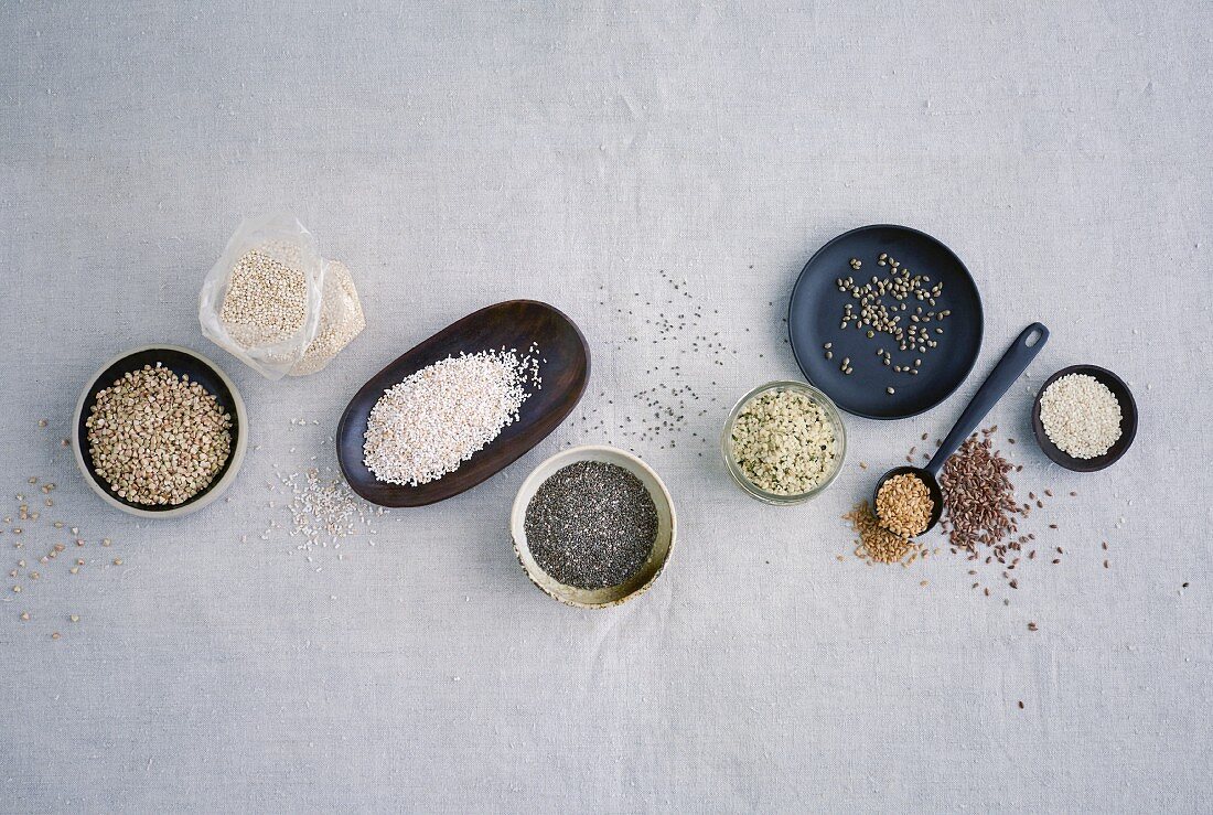 Seeds and pseudocereals (buckwheat, quinoa, amaranth, hemp, chia seeds, linseeds and sesame seeds)