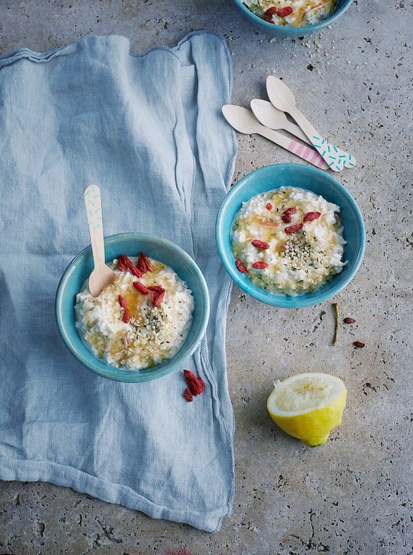 Overnight oats with goji berries and hemp seeds