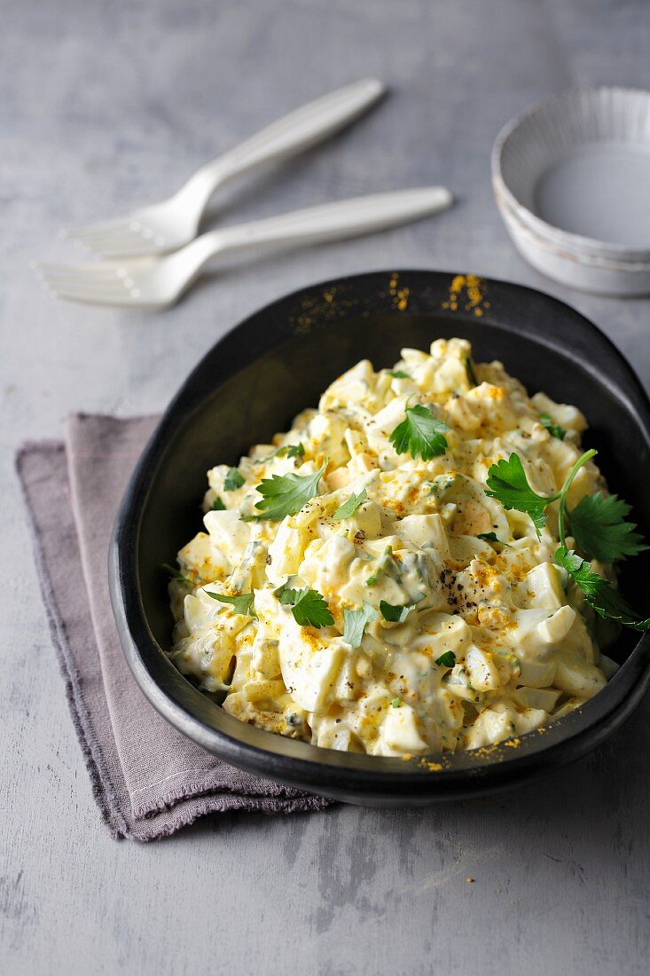 Egg and curry salad with Greek yoghurt