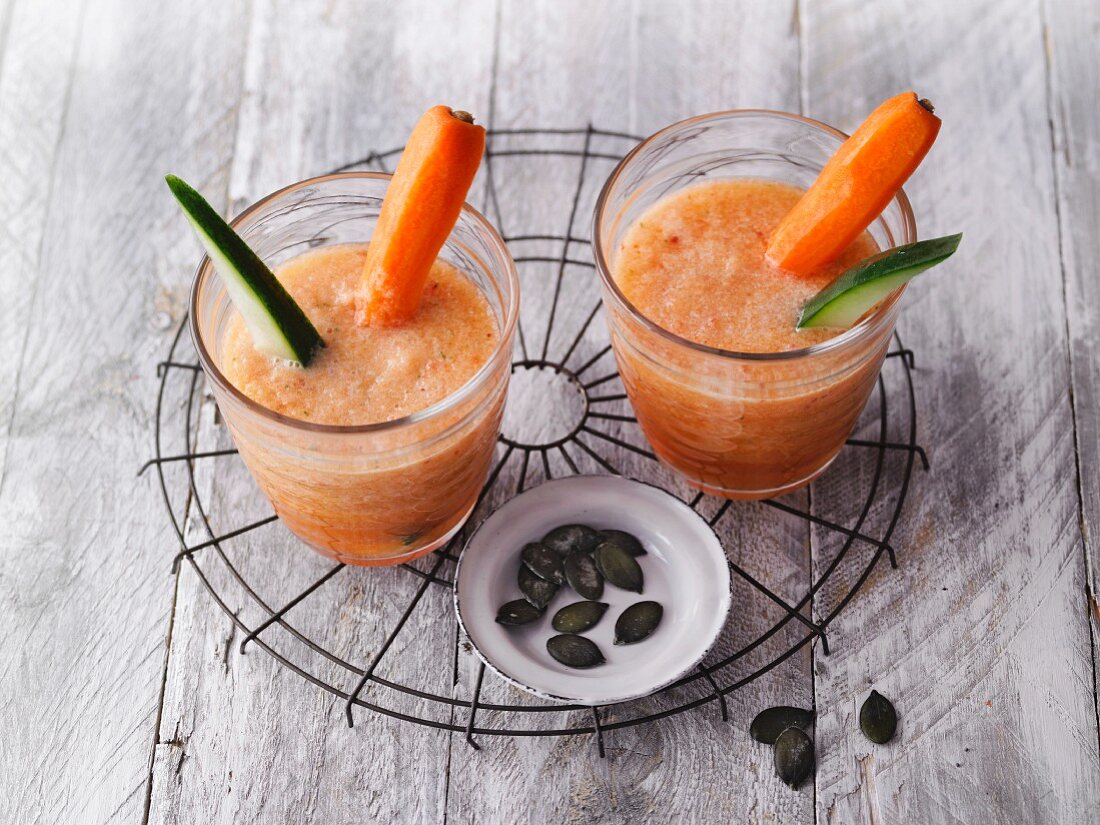 Fruity vegetable smoothies
