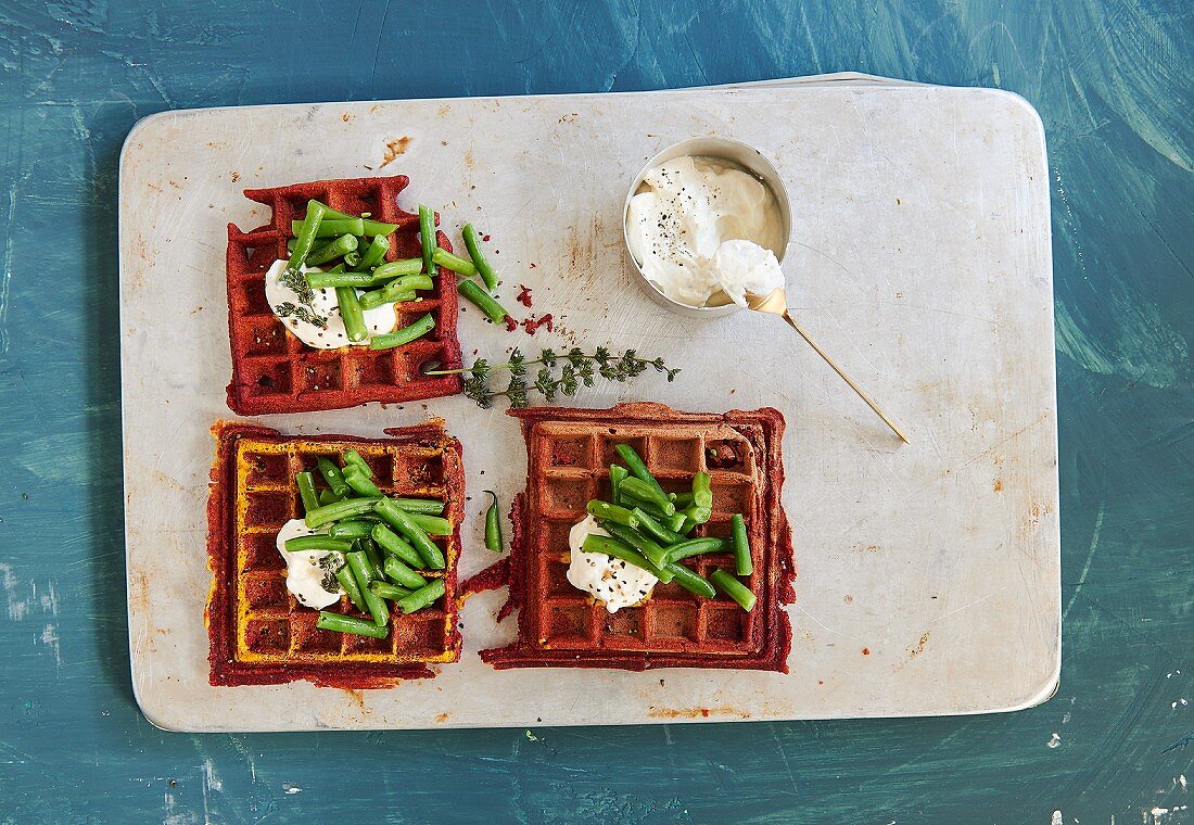Turmeric and corn waffles with green beans