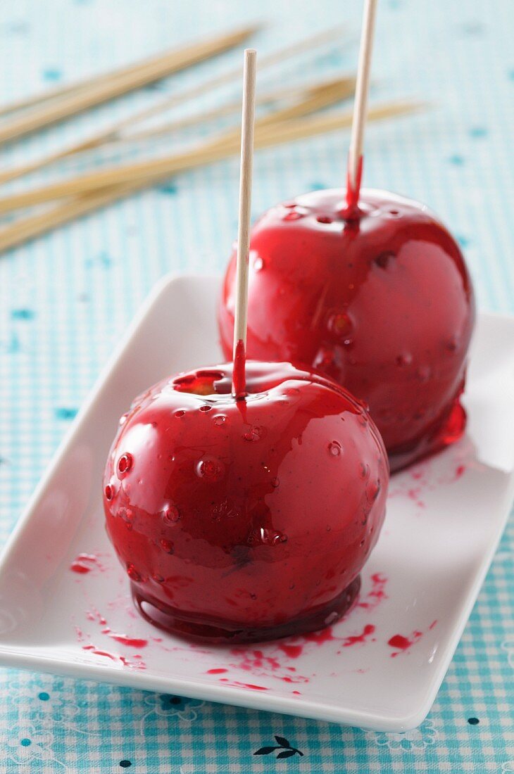 Tempting toffee apples