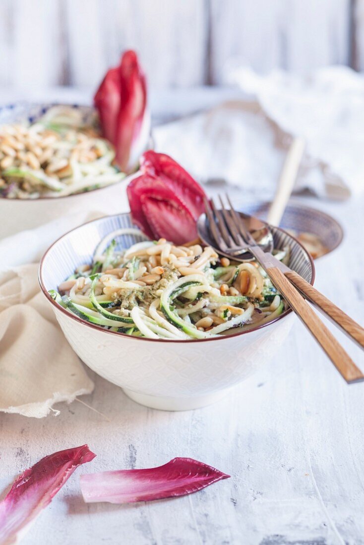Zoodles: courgette noodles with red chicory and vegan cashew nut sauce