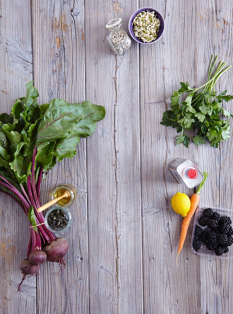 Beetroot, mung bean sprouts, parsley, blackberries, carrots, and lemon