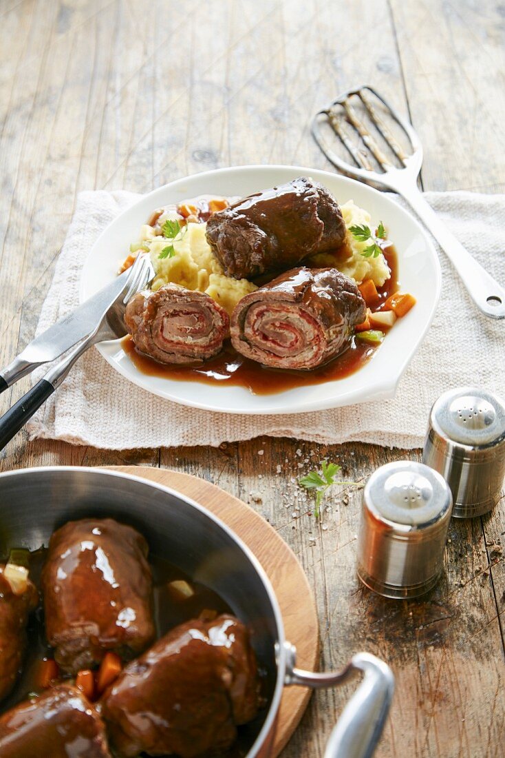 Beef roulades with mashed potatoes