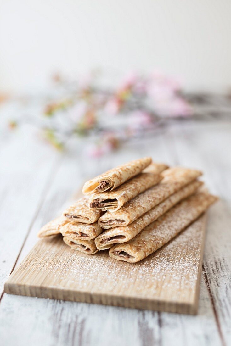 Crepes filled with nougat