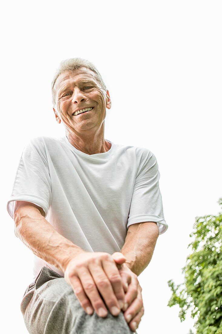 Man smiling towards camera, portrait