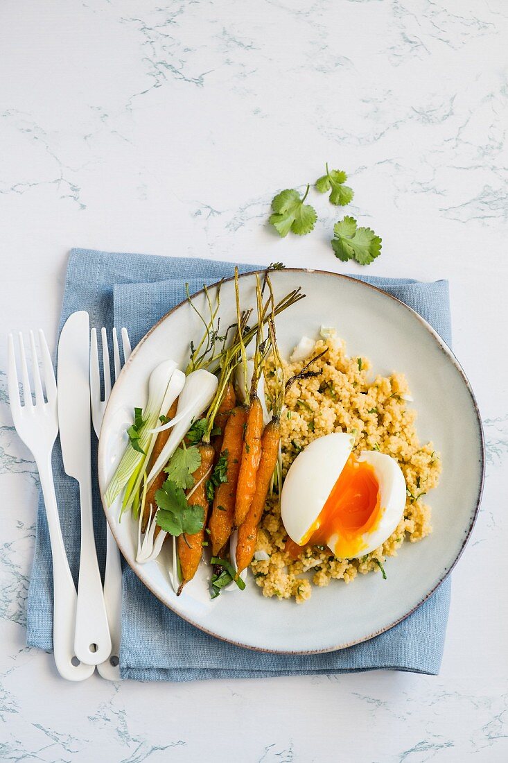 Cous cous with eggs and carrots