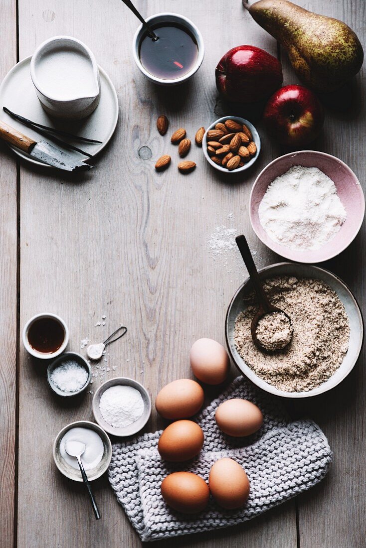 Ingredients for making a paleo vanilla cake with apples and pears