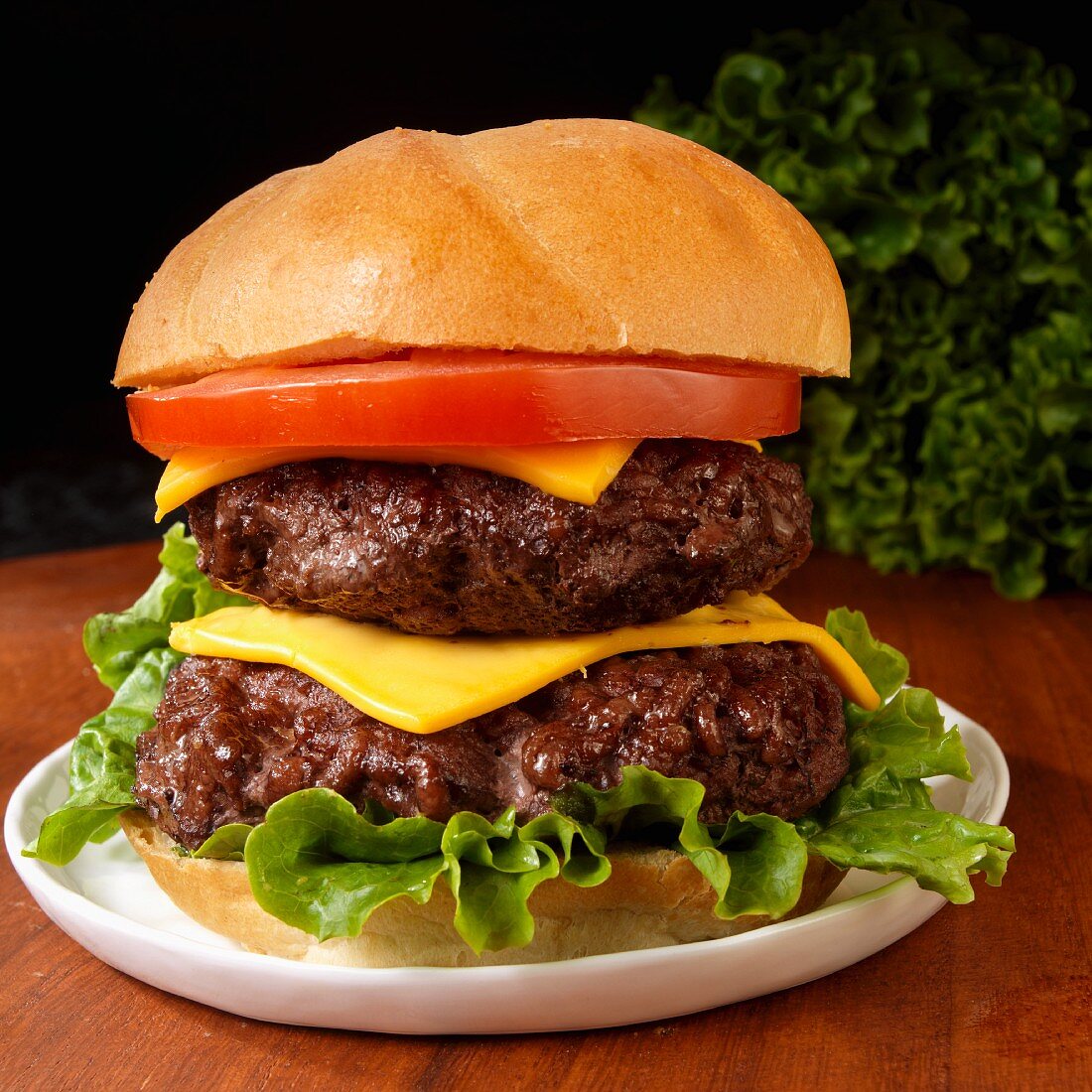 Double Cheeseburger with tomato and lettuce