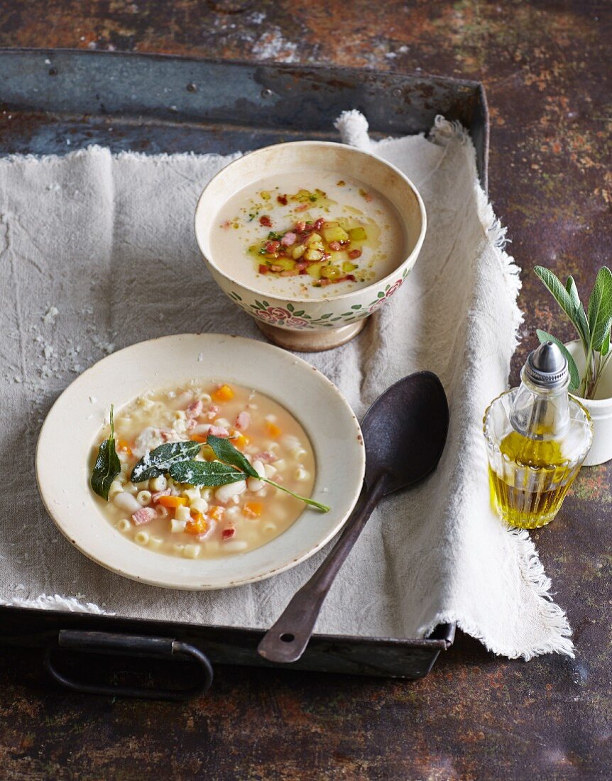 Italian-style bean soup with crispy potatoes