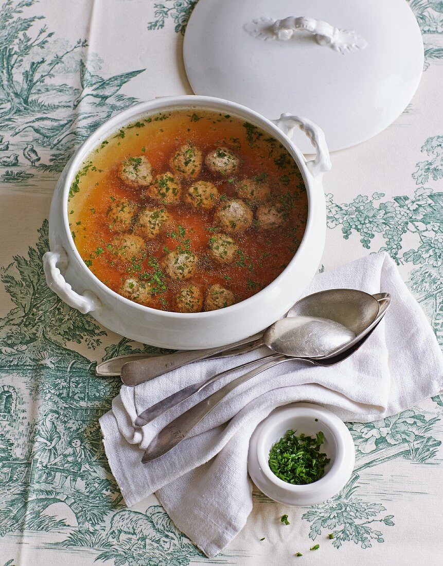 Veal meatballs in beef stock