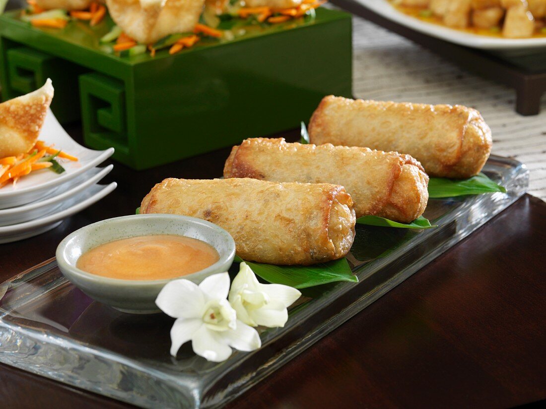 Fried spring rolls with a dip