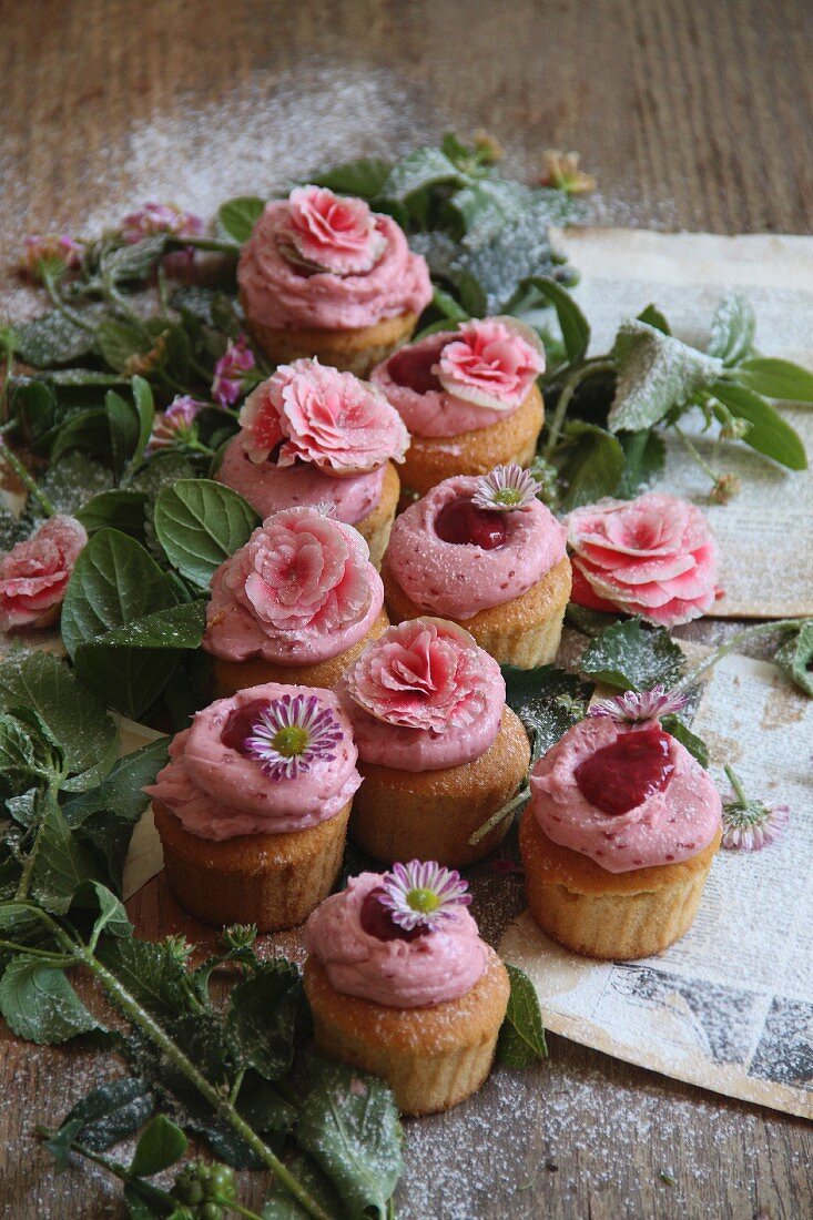 Cupcakes mit Essblüten