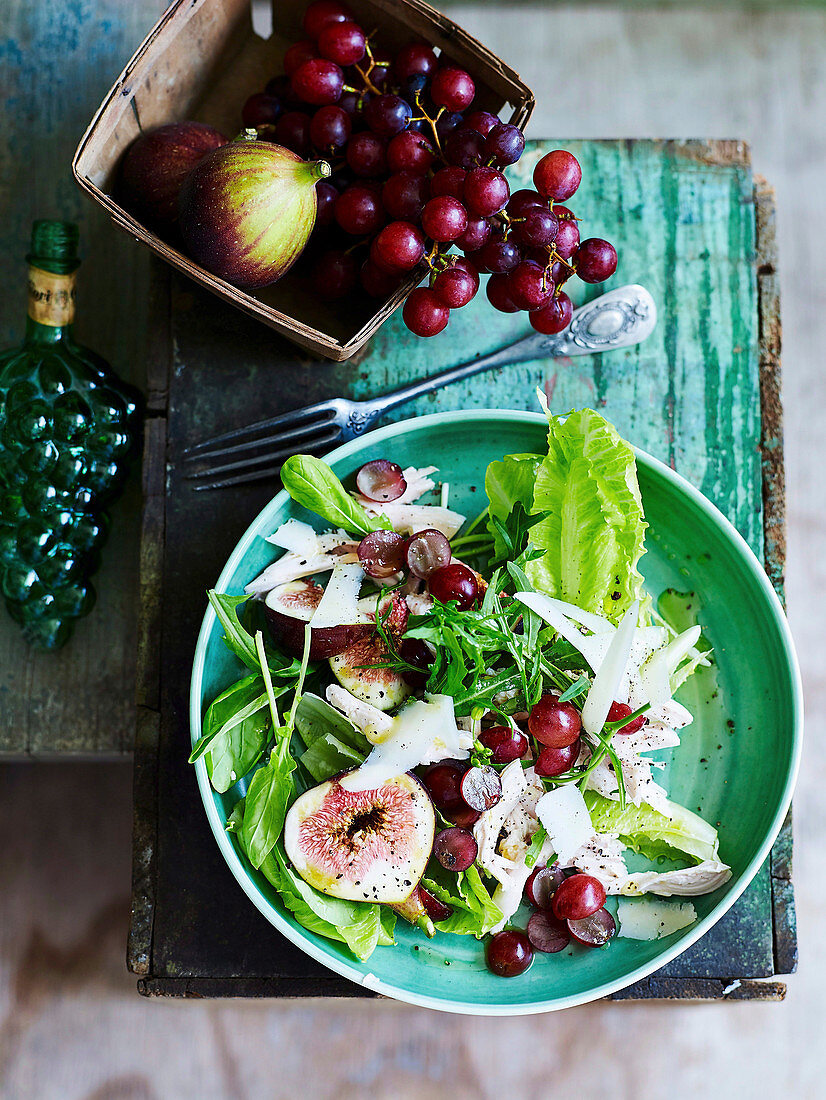 Chicken salad with figs, grapes and parmesan