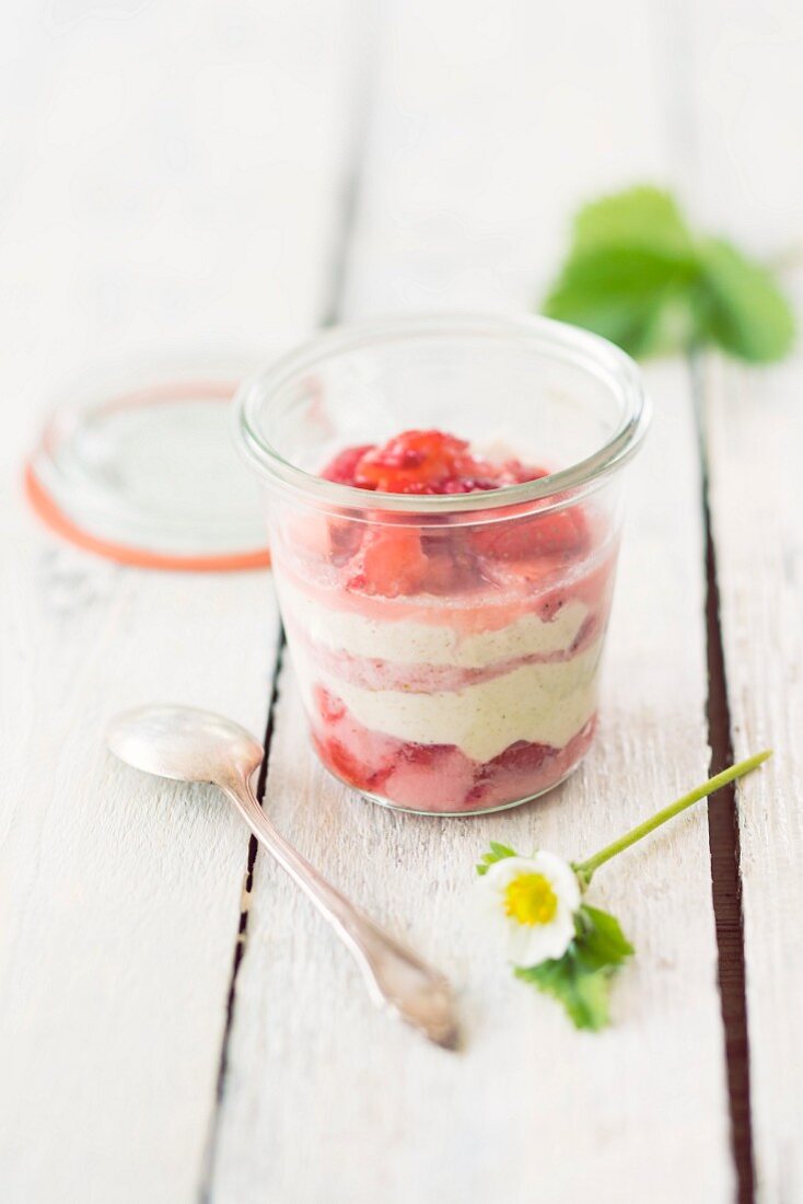 Strawberry tiramisu