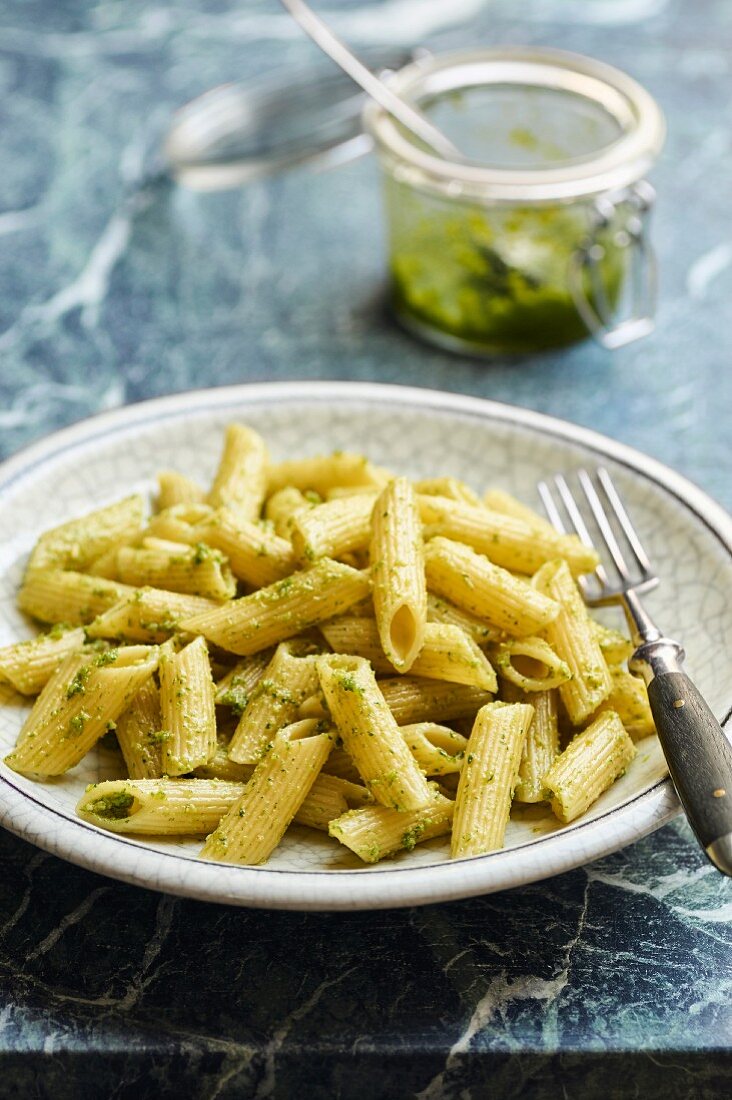 Penne with pesto