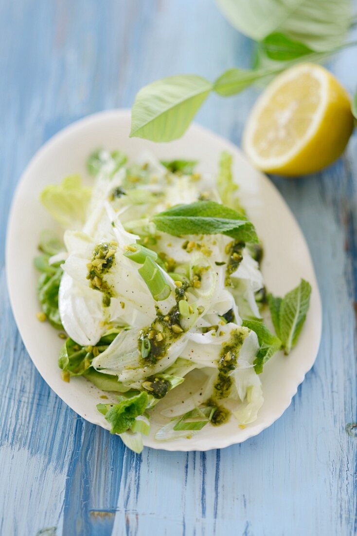 Fennel salad with pesto