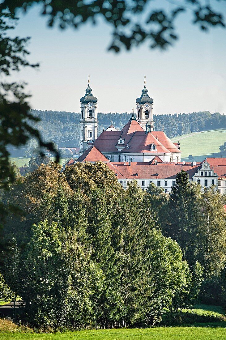 Blick auf das Kloster Ottobeuren, Bayern, Allgäu