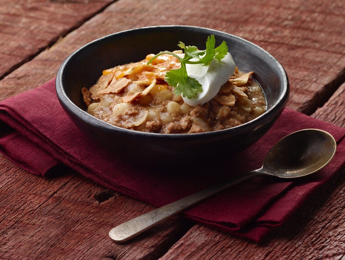 Grilled white chili with tortilla chips