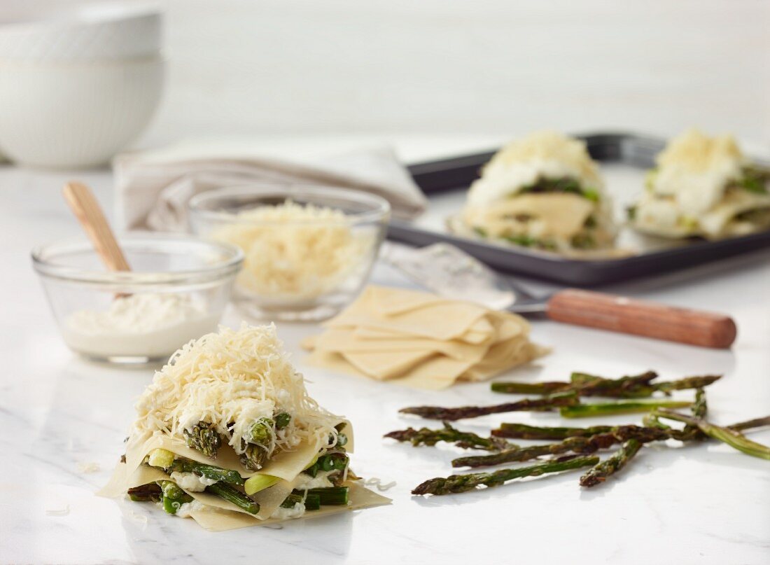 Ingredients and preparation of asparagus lasagne