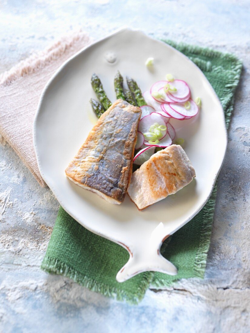 Char fillets with asparagus and radishes