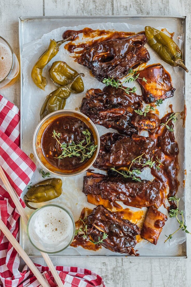 Short ribs with barbecue sauce and chipotle peppers