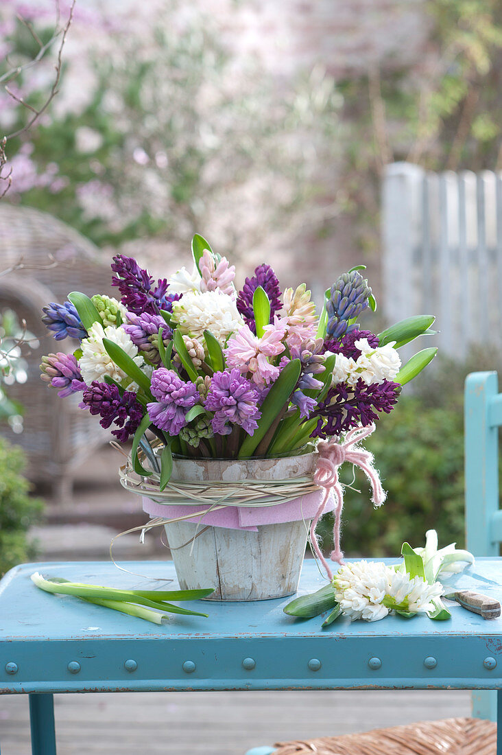 Lush Hyacinthus orientalis (hyacinth) bouquet