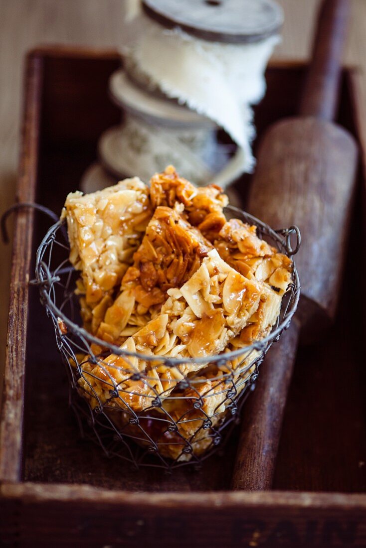 Florentine biscuits in a wire basket