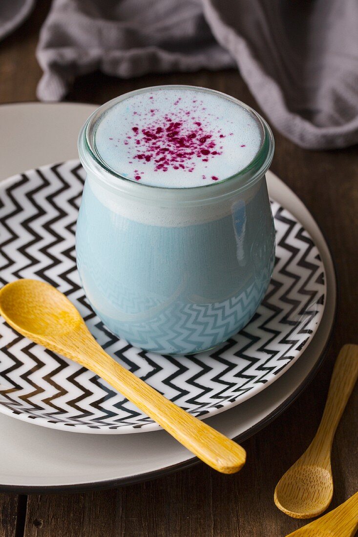 A smurf latte with coconut milk, spirulina, and beetroot powder