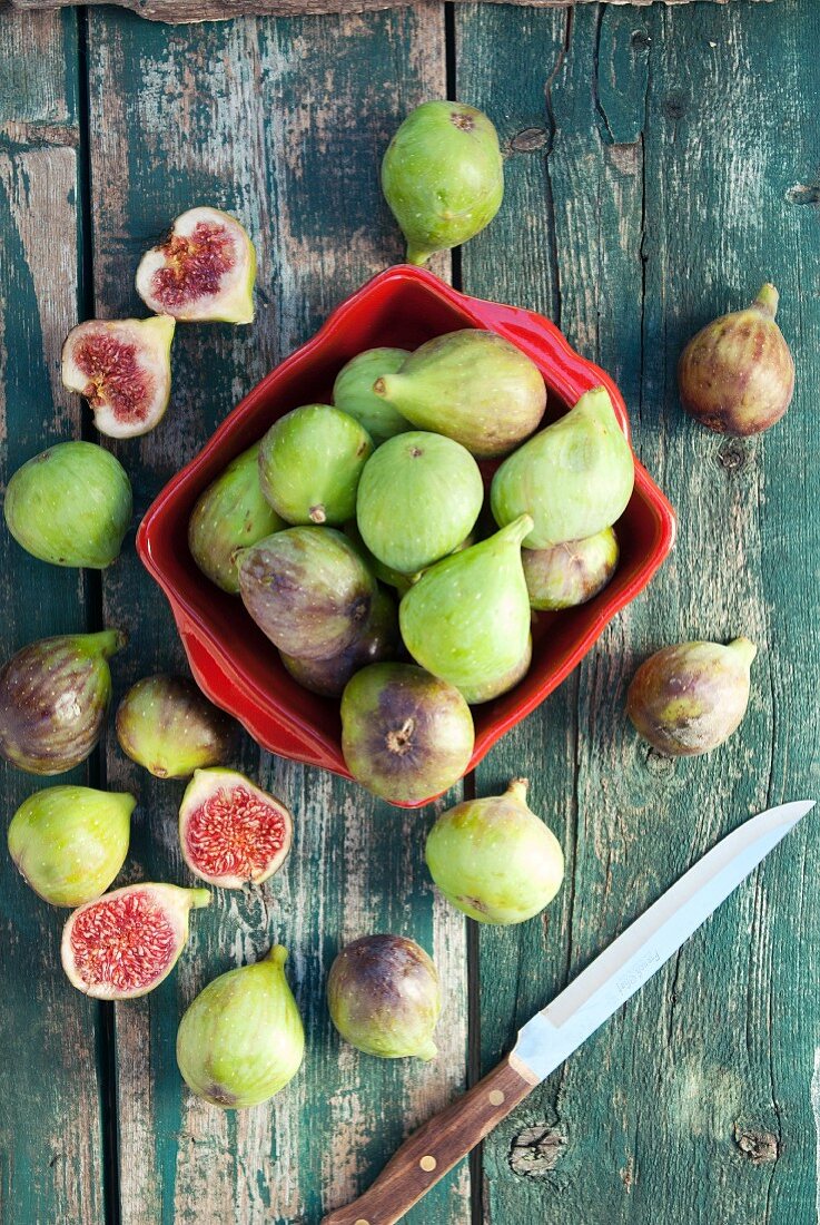 Fresh figs on a wooden table