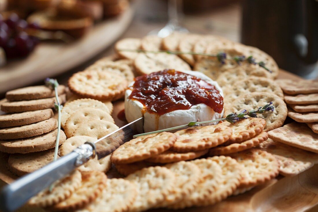 Camembert with crackers and chutney