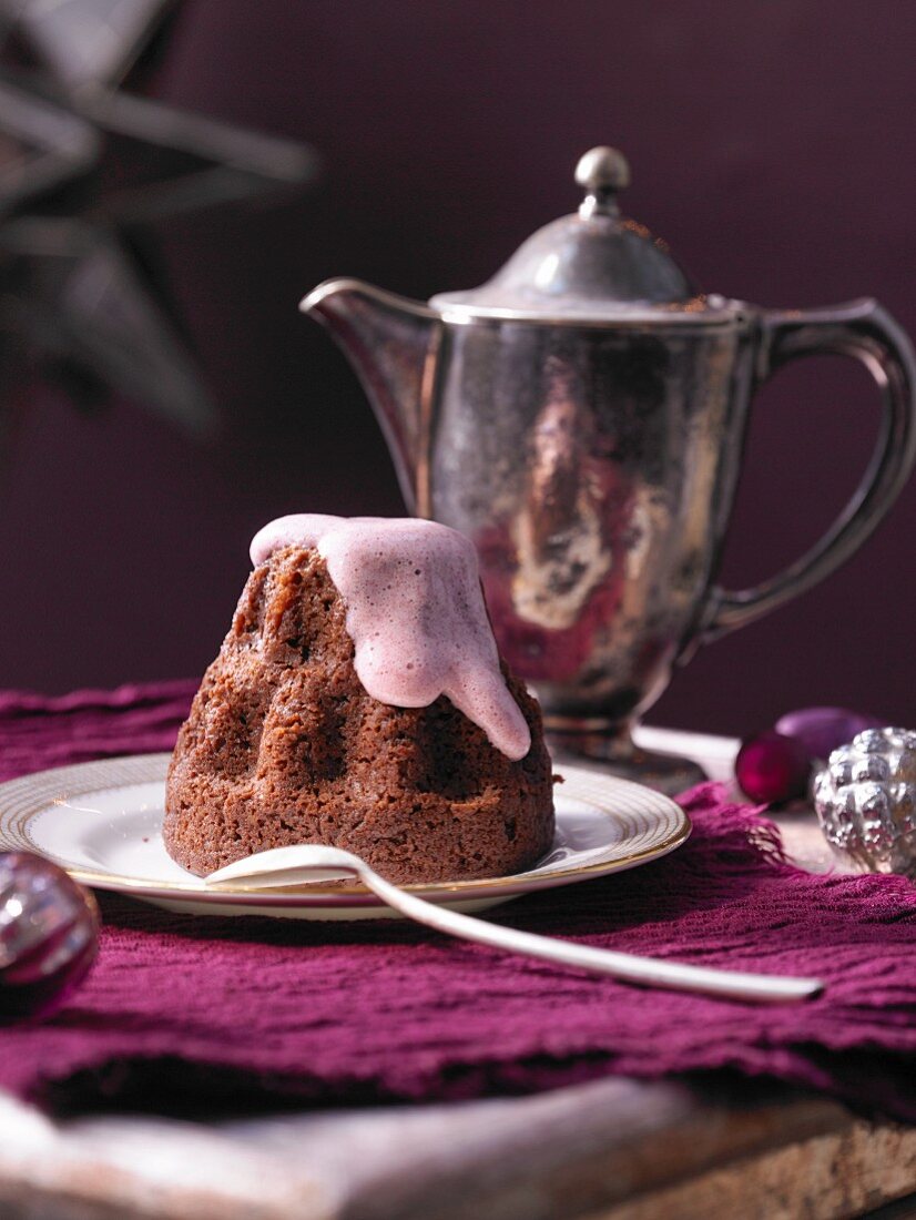 Plum pudding and tea for Christmas